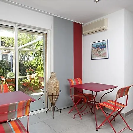 Hotel Méditerranée 3*